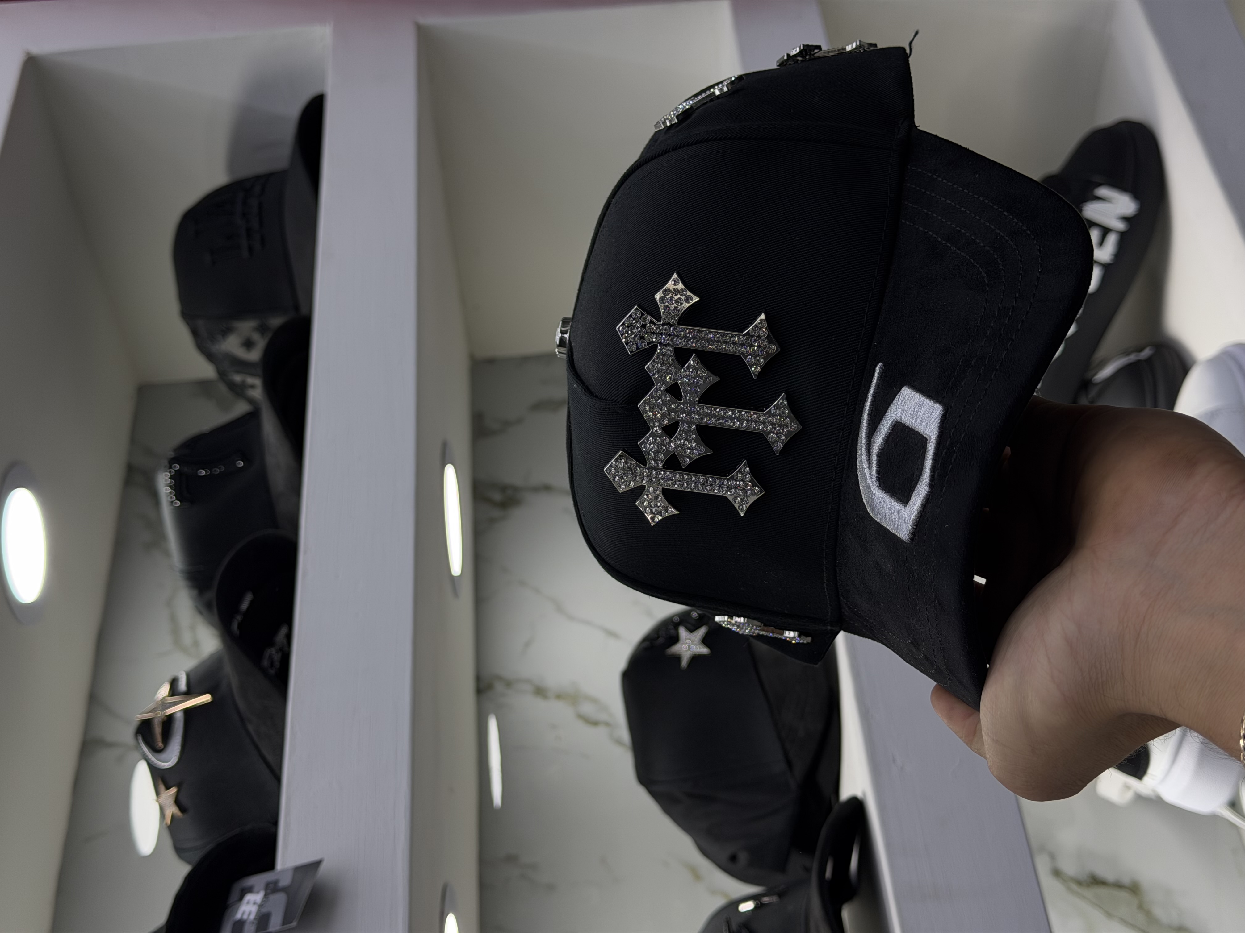 Gorra barbas — imagen 1