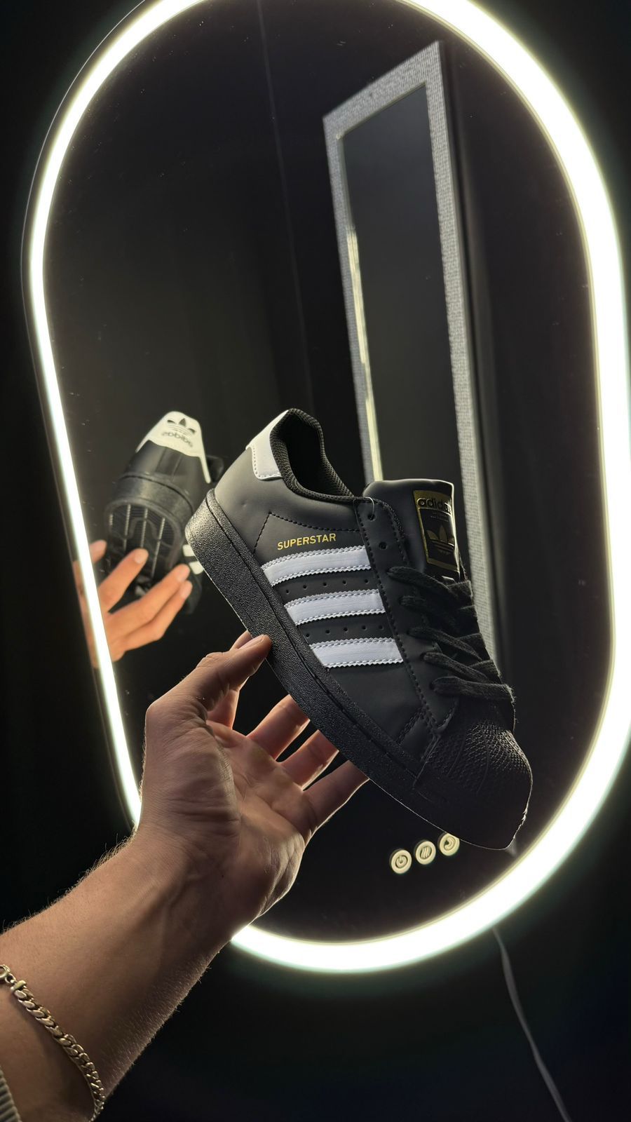Adidas súper star — imagen 1
